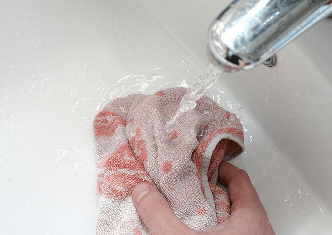 asciugamano bagnato per jelqing